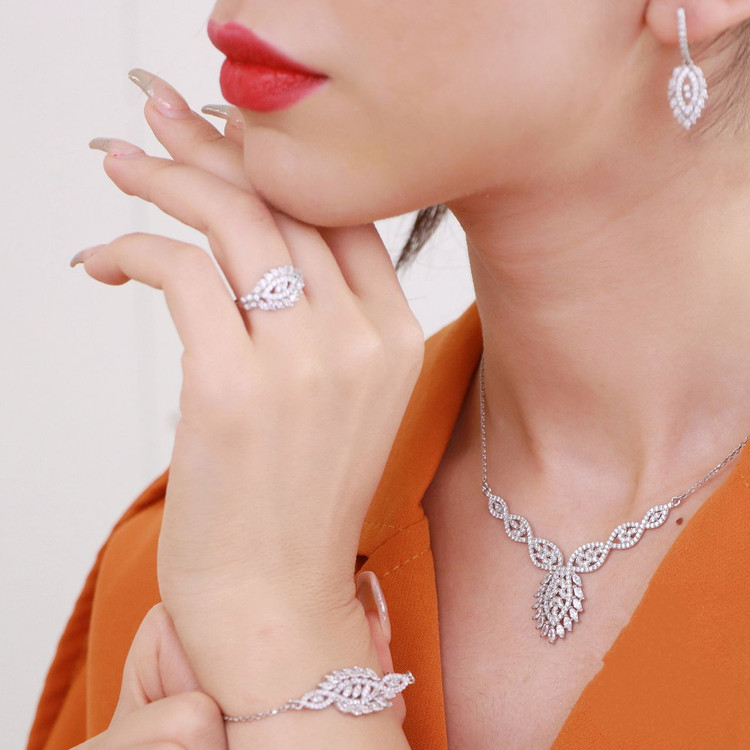 سرویس نقره زنجیری زنانه کد 60048