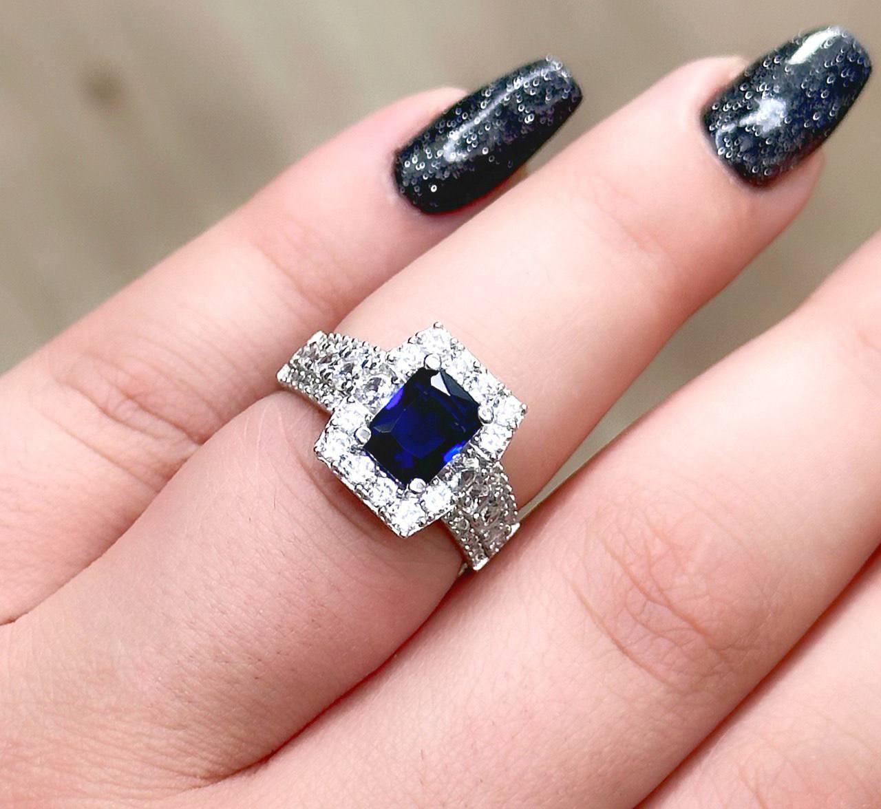 انگشتر یاقوت کبود جواهری نقره زنانه کد 10505