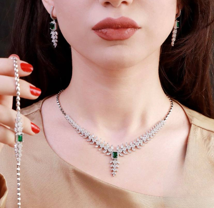 سرویس نقره زمرد جواهری زنانه کد 60349